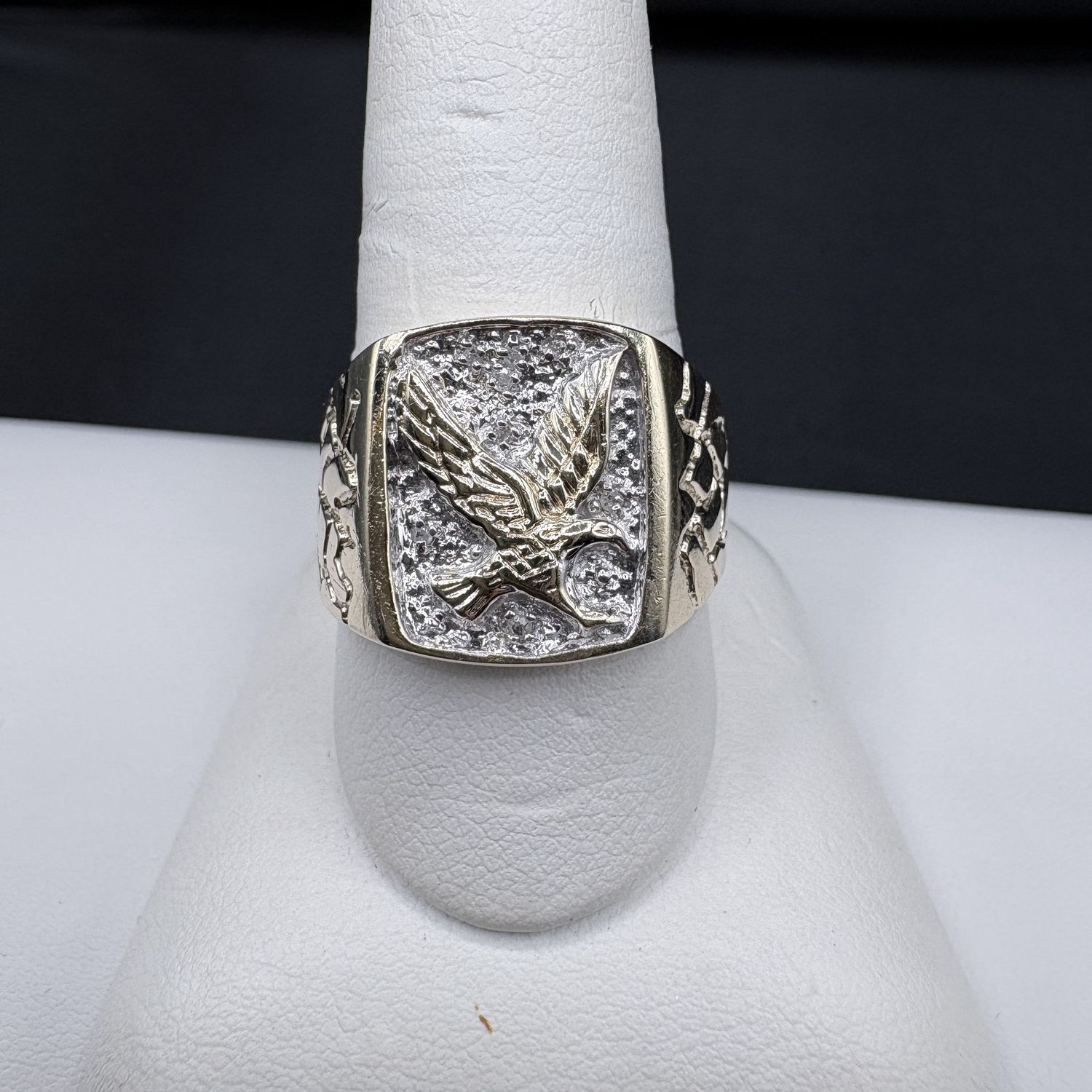 10K MEN'S TWO TONE EAGLE RING SIZE 9.5