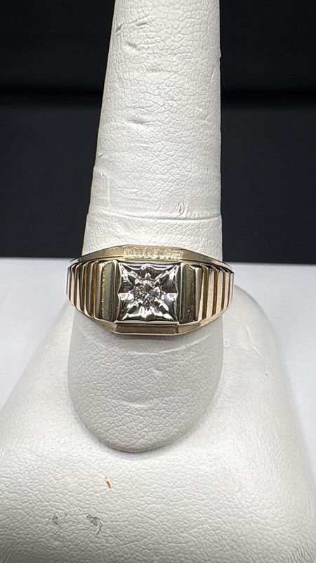 14K MEN'S DIAMOND RING SIZE 10