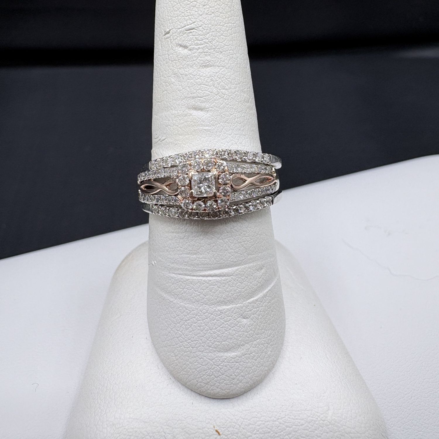 14K ROSE GOLD ACCENT WEDDING SET RING SIZE 8.5