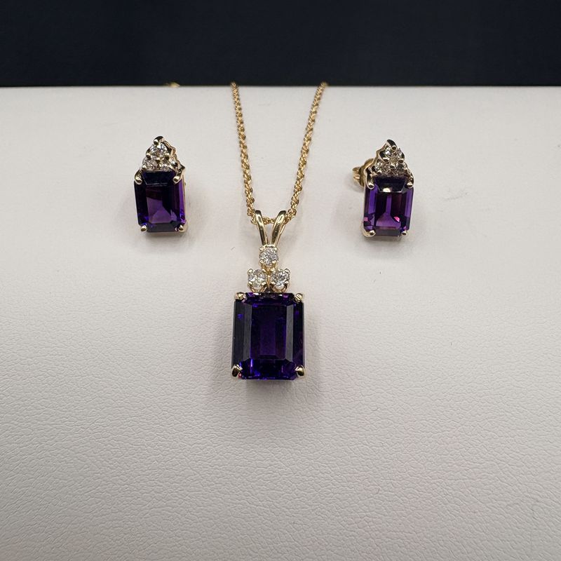 14K AMETHYST PENDANT &amp; EARRING SET