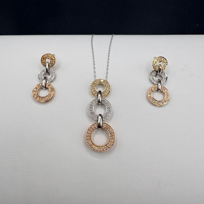 10K TRI GOLD CIRCLE EARRING AND PENDANT SET