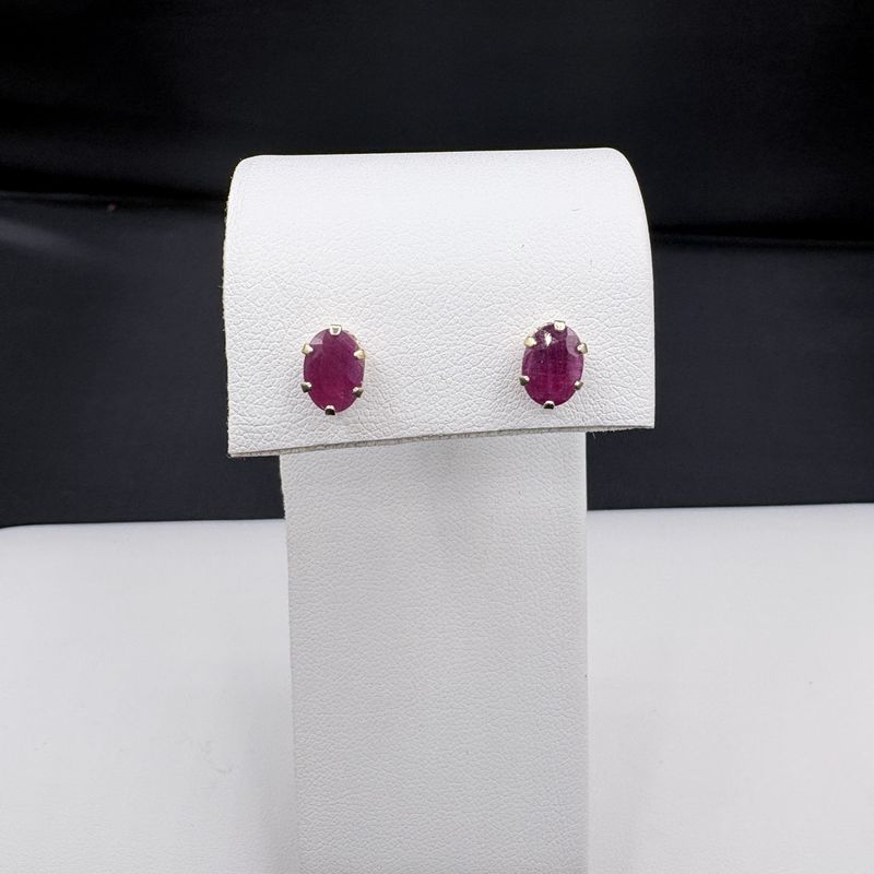 14K OVAL RUBY EARRING IN YELLOW GOLD