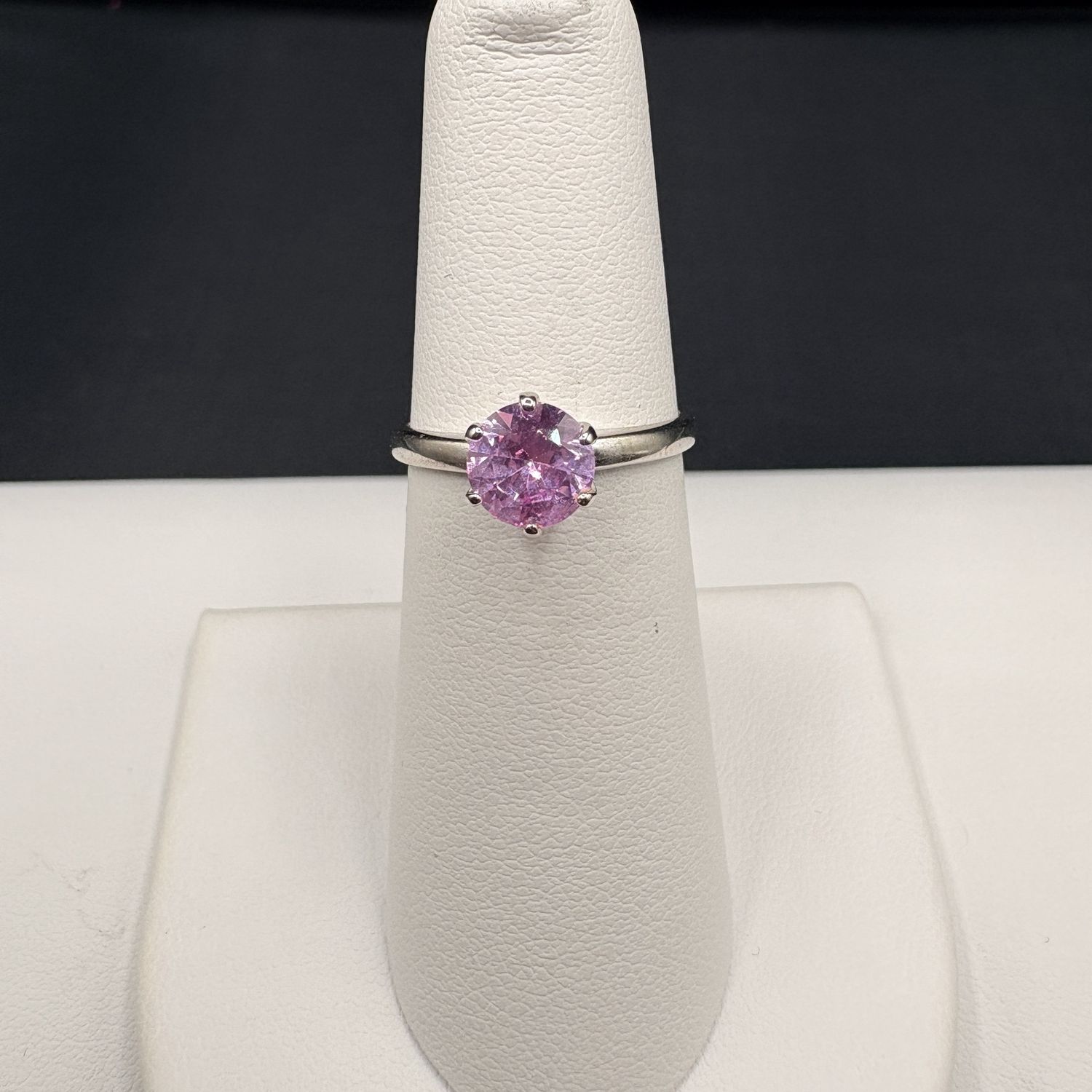 10K PINK SAPPHIRE RING IN WHITE GOLD  SIZE 6