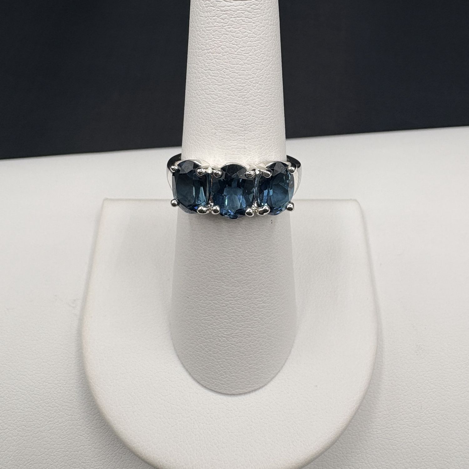 STERLING LONDON BLUE RING SIZE 7