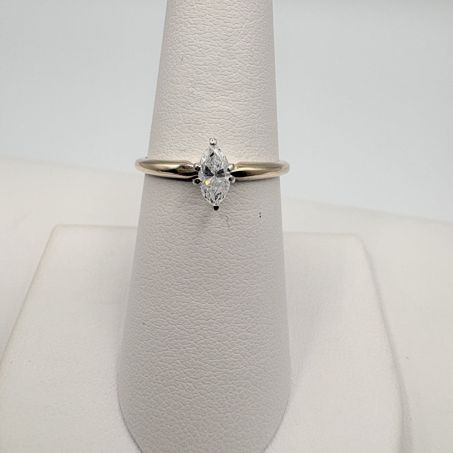 14K DIAMOND MARQUIS SOLITARE RING SIZE 7