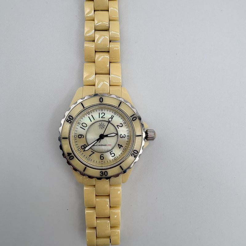 ISAAC MIZRAHI WATCH YELLOW CERAMIC
