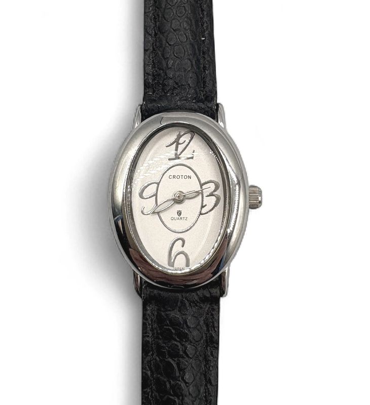 CROTON THIN WATCH WITH WHITE FACE