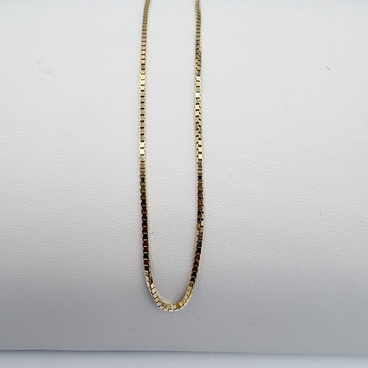 14K BOX CHAIN 16" IN YELLOW GOLD
