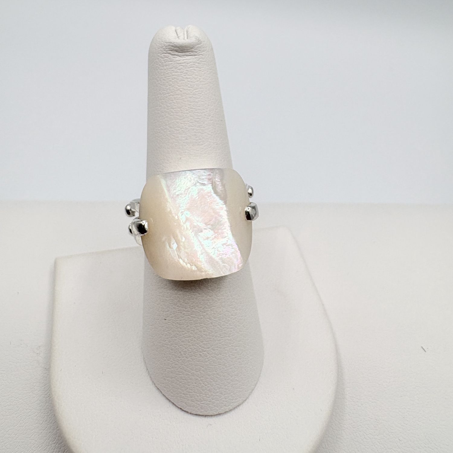 STERLING MOTHER OF PEARL RING SIZE 7.5