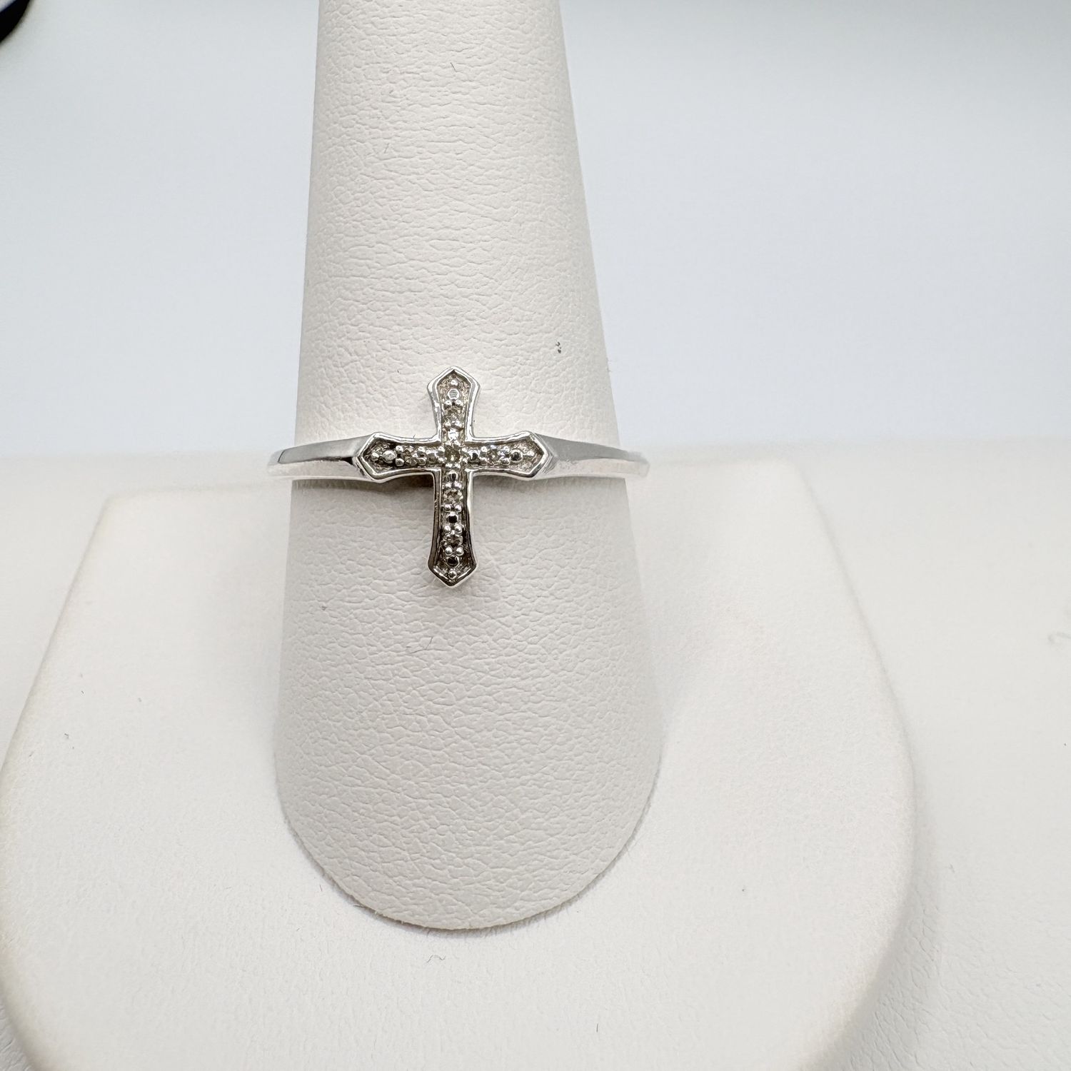 STERLING  DIAMOND CROSS RING SIZE 10