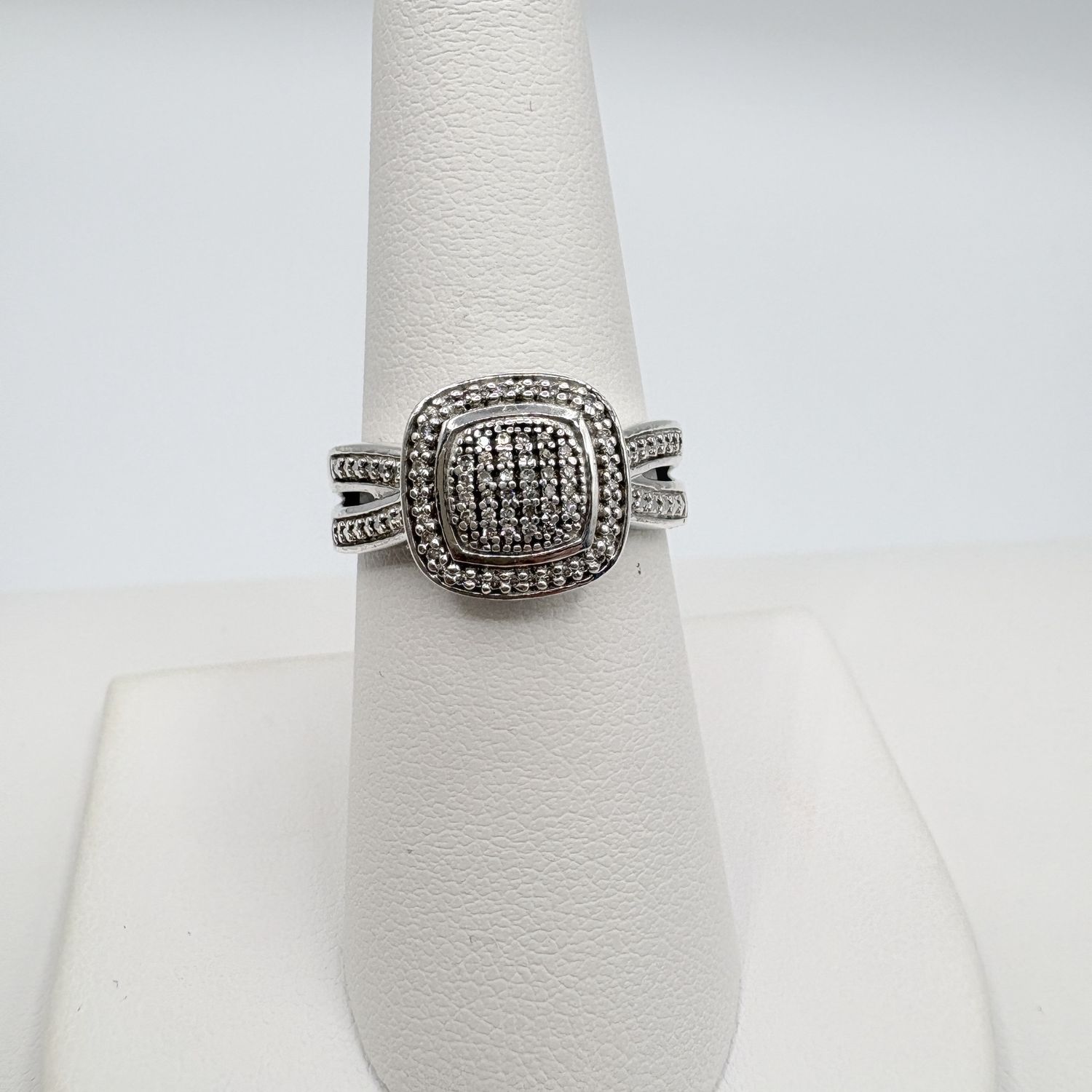 STERLING DIAMOND CLUSTER RING SIZE  7.25