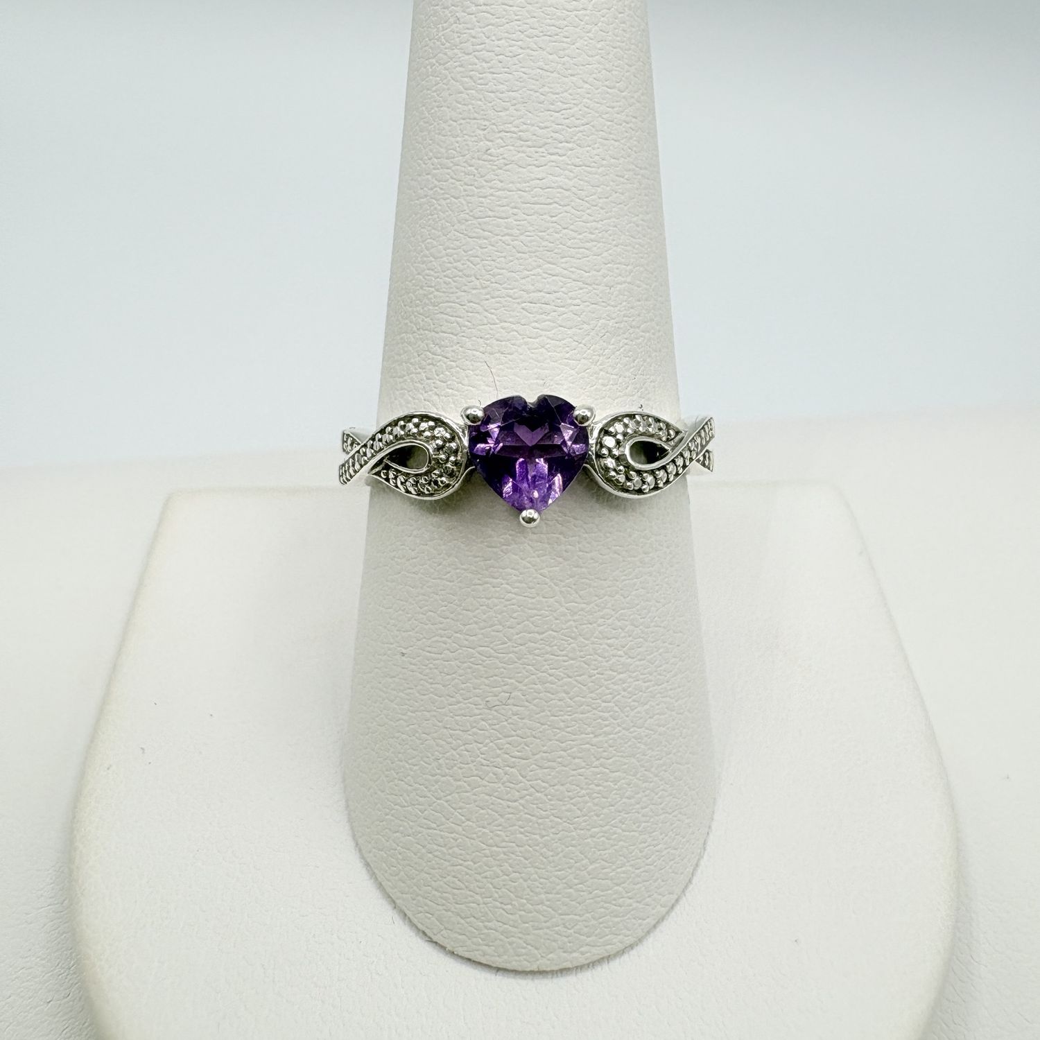 STERLING HEART AMETHYST RING SIZE 9