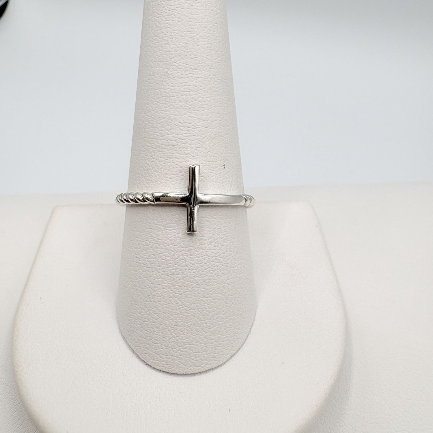 STERLING CROSS RING SIZE 10