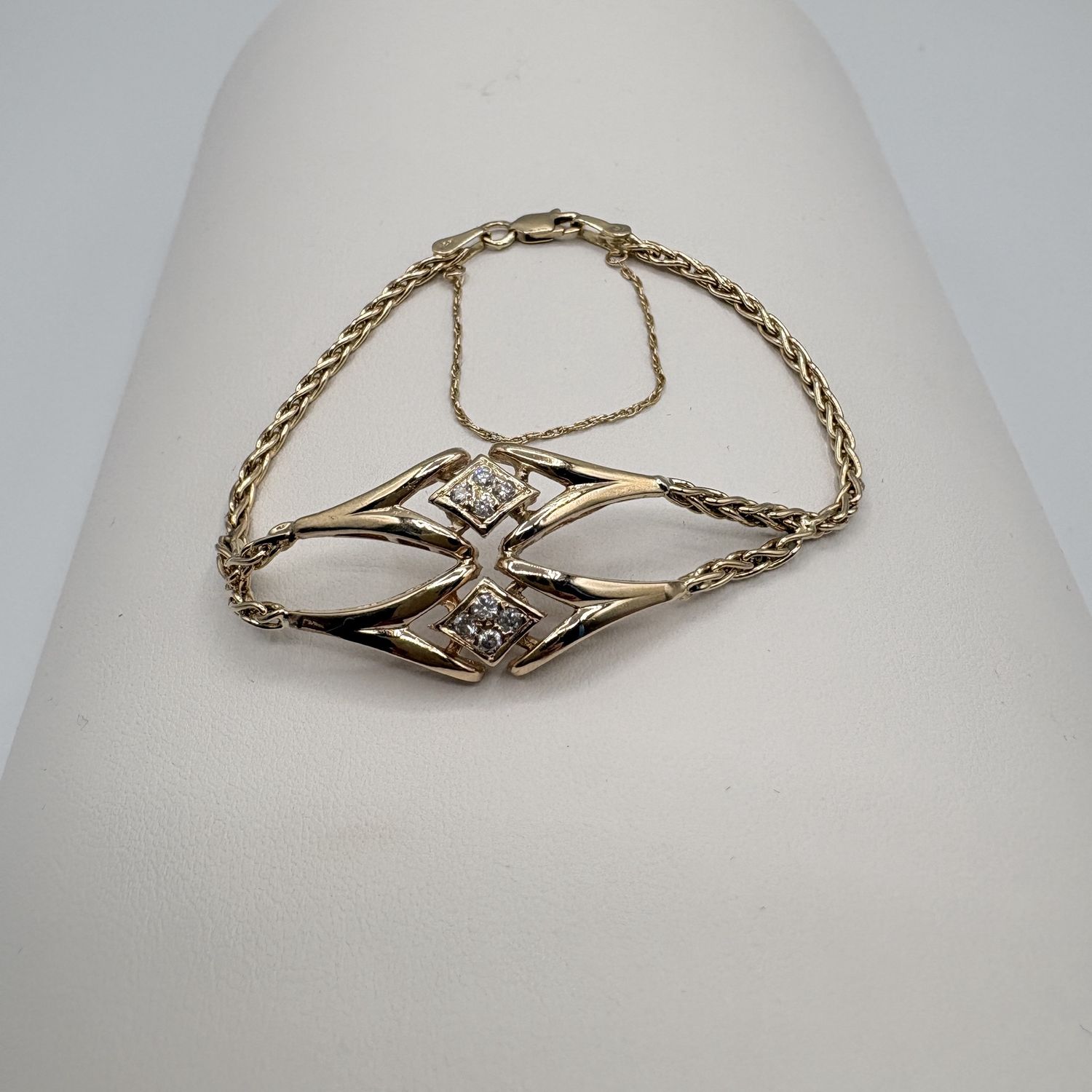 14K DOUBLE "V" LINK DIAMOND BRACELET 7" IN YELLOW GOLD