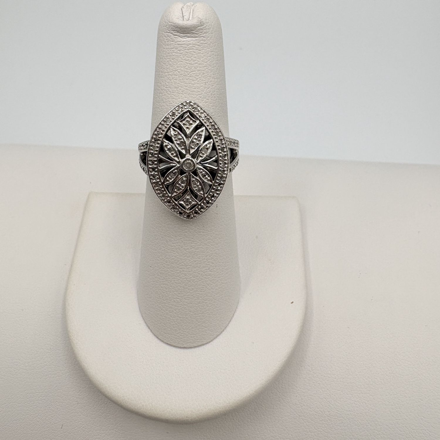 STERLING DIAMOND MARQUIS SHAPE RING SIZE 6
