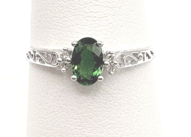 10K WHITE GOLD GREEN SAPPHIRE &amp; DIAMOND RING SIZE 8.25