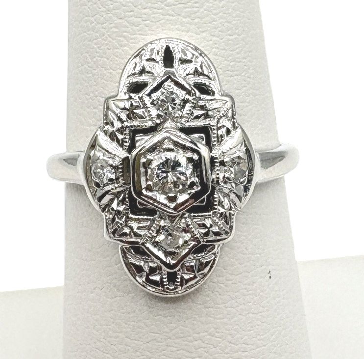 10K ANTIQUE WHITE GOLD DIAMOND RING SIZE 6.25