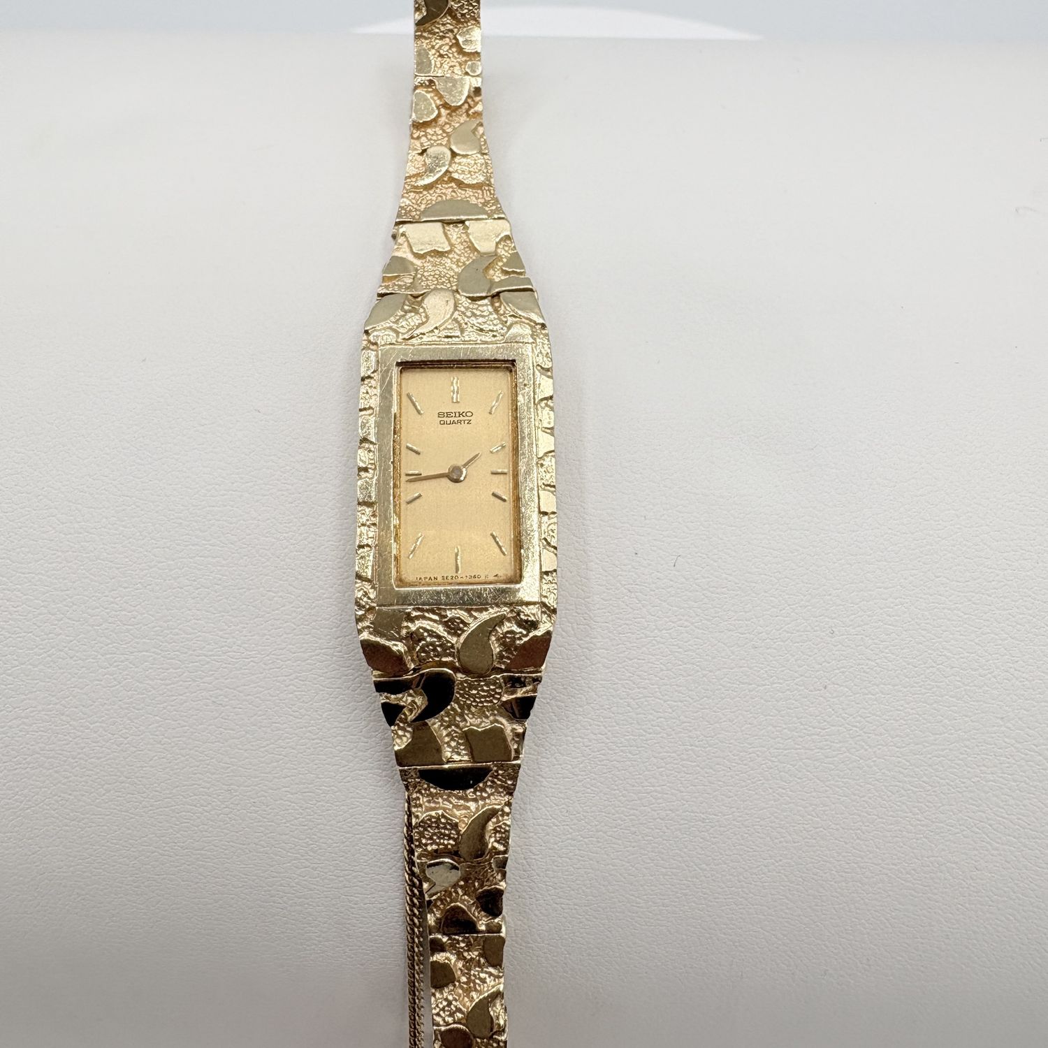 14K GOLD SEIKO NUGGET LADIES WATCH