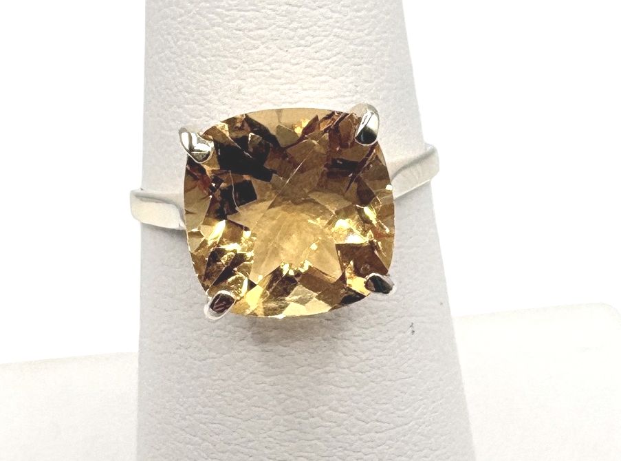 14K CUSHION CUT CITRINE RING SIZE 6.5