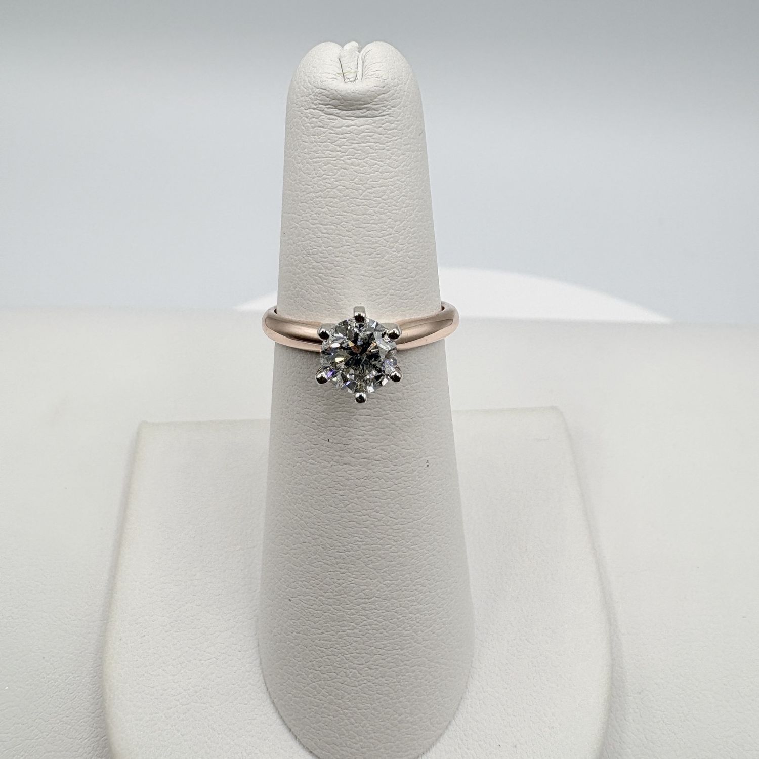 14K APPROX .90CTW ROUND ENGAGEMENT RING SIZE 5.5