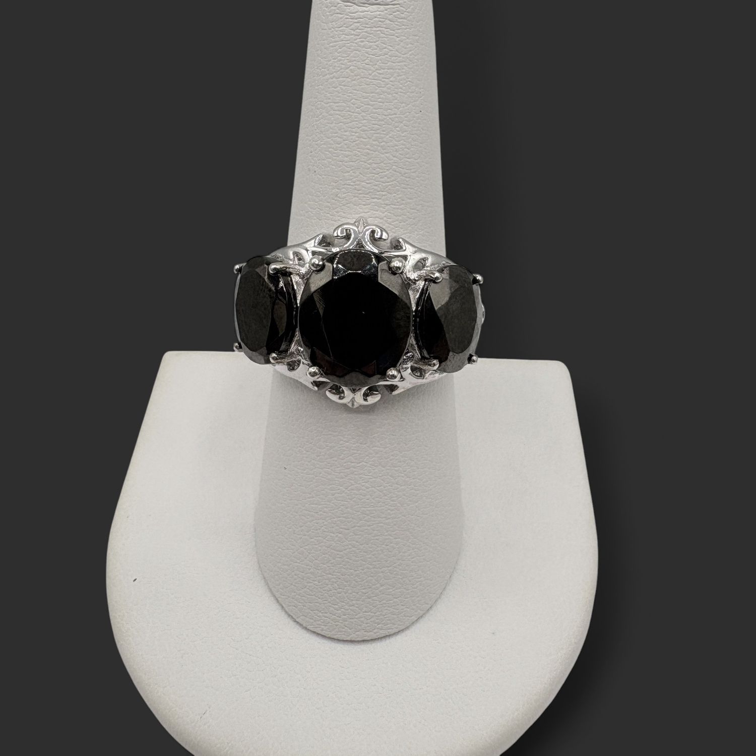 STERLING MARCASITE RING SIZE 8