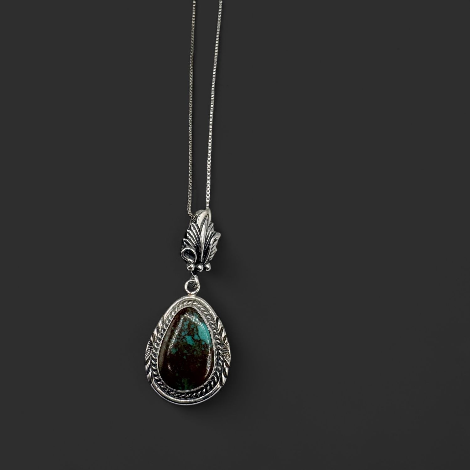 STERLING TURQUOISE  PENDANT WITH CHAIN 18"
