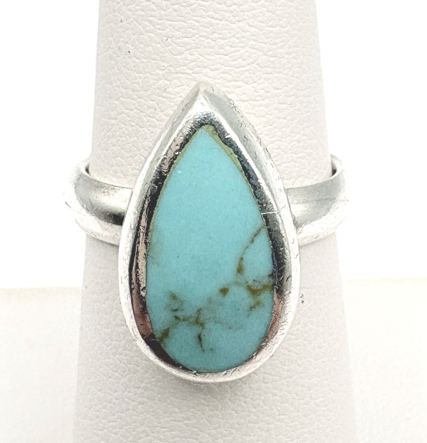 STERLING PEAR SHAPE TURQUOISE RING SIZE 7