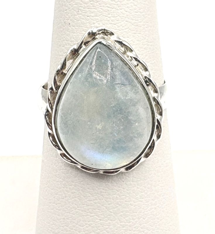 STERLING PEAR SHAPED MOONSTONE RING SIZE 7
