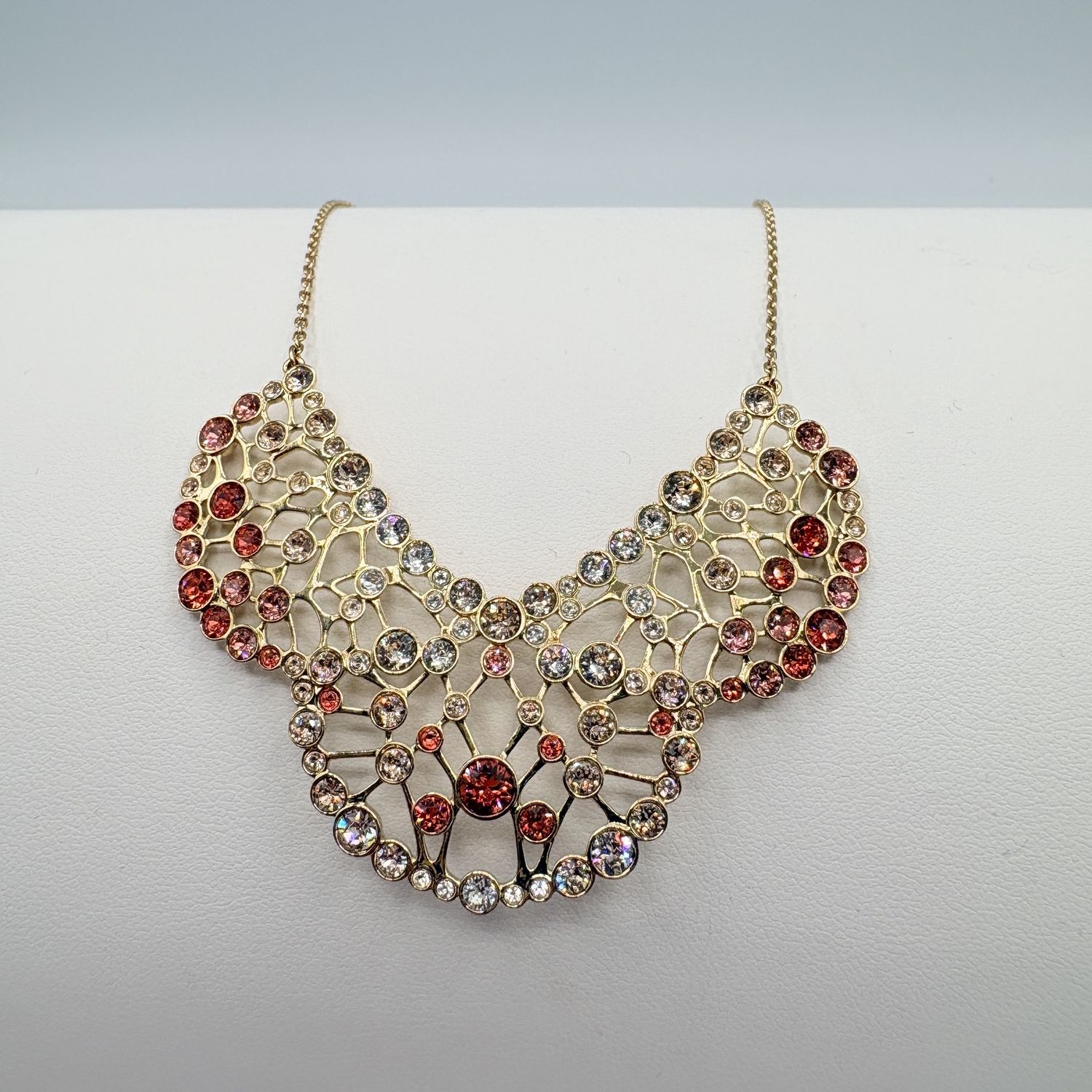 GOLD TONE PEACH &amp; CORAL STONE NECKLACE BY GLORIA VANDERBILT