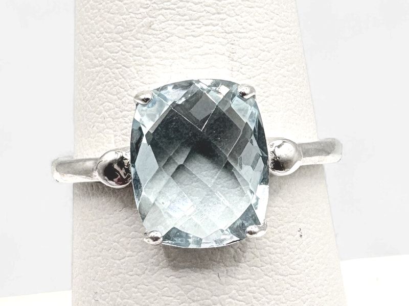 STERLING CHECKERBOARD TOPAZ RING SIZE 7