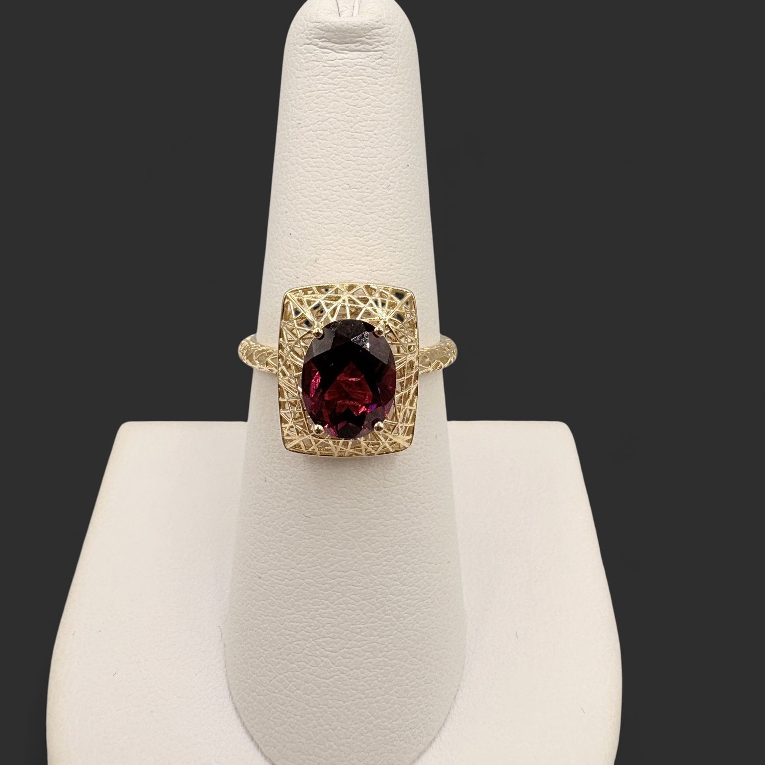 10K YELLOW GOLD BIRDS NEST RHODOLITE GARNET RING SIZE 7