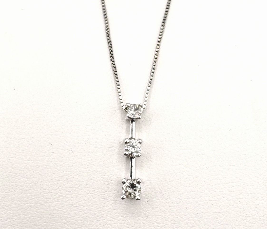 14K PAST, PRESENT, &amp; FUTURE DIAMOND PENDANT IN WHITE GOLD WITH CHAIN 20"