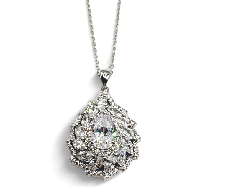 STERLING CZ CLUSTER PEAR PENDANT 18"