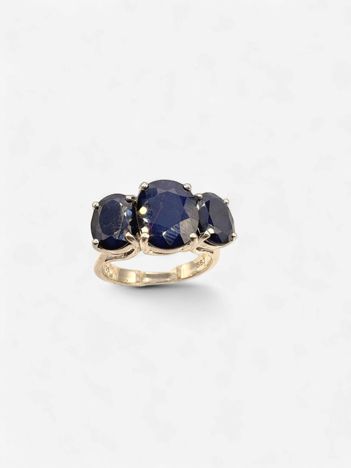 STERLING BLUE STONE RING SIZE  7