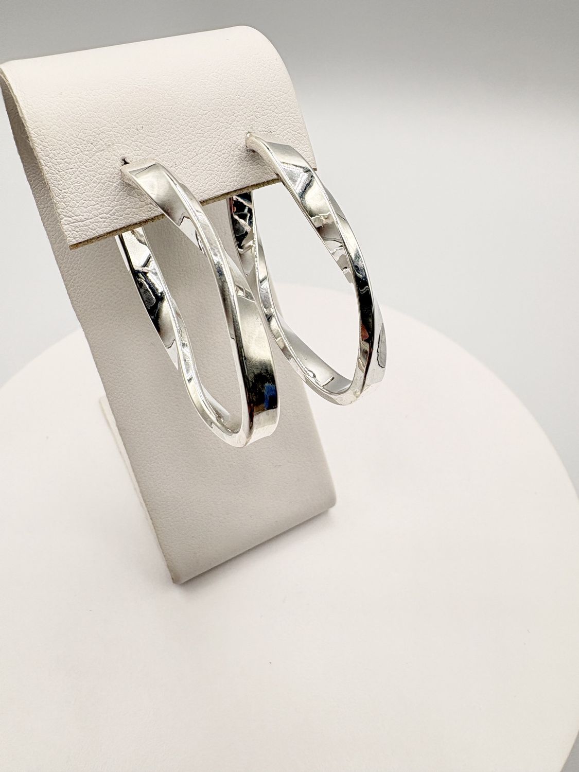 STERLING TWISTED OVAL HOOPS 2"