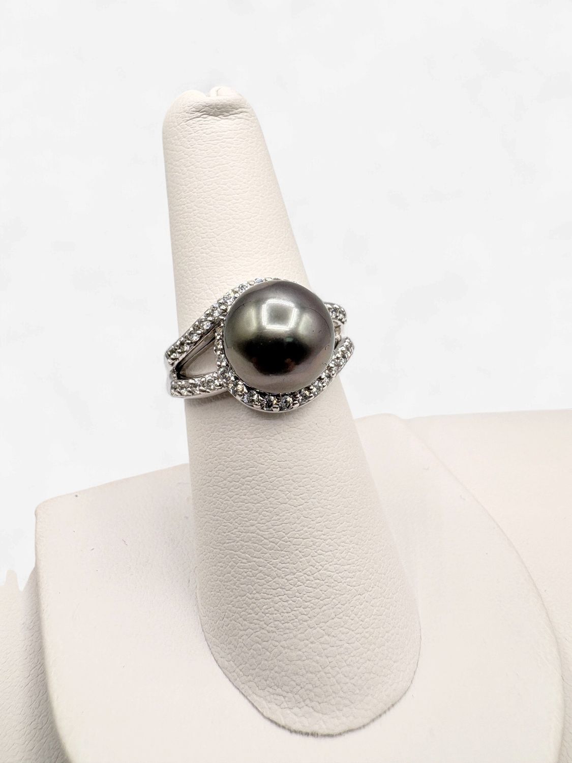 STERLING FRESH WATER BLACK PEARL &amp; CZ RING SIZE 7