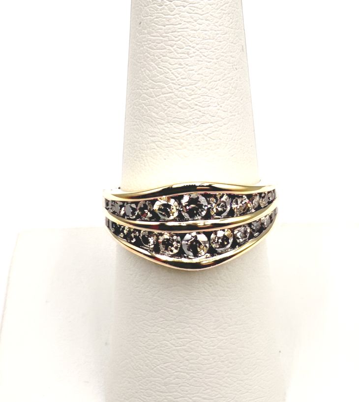 14KY APPORX 1CTW CHANNEL SET DIAMOND BAND RING SIZE 7
