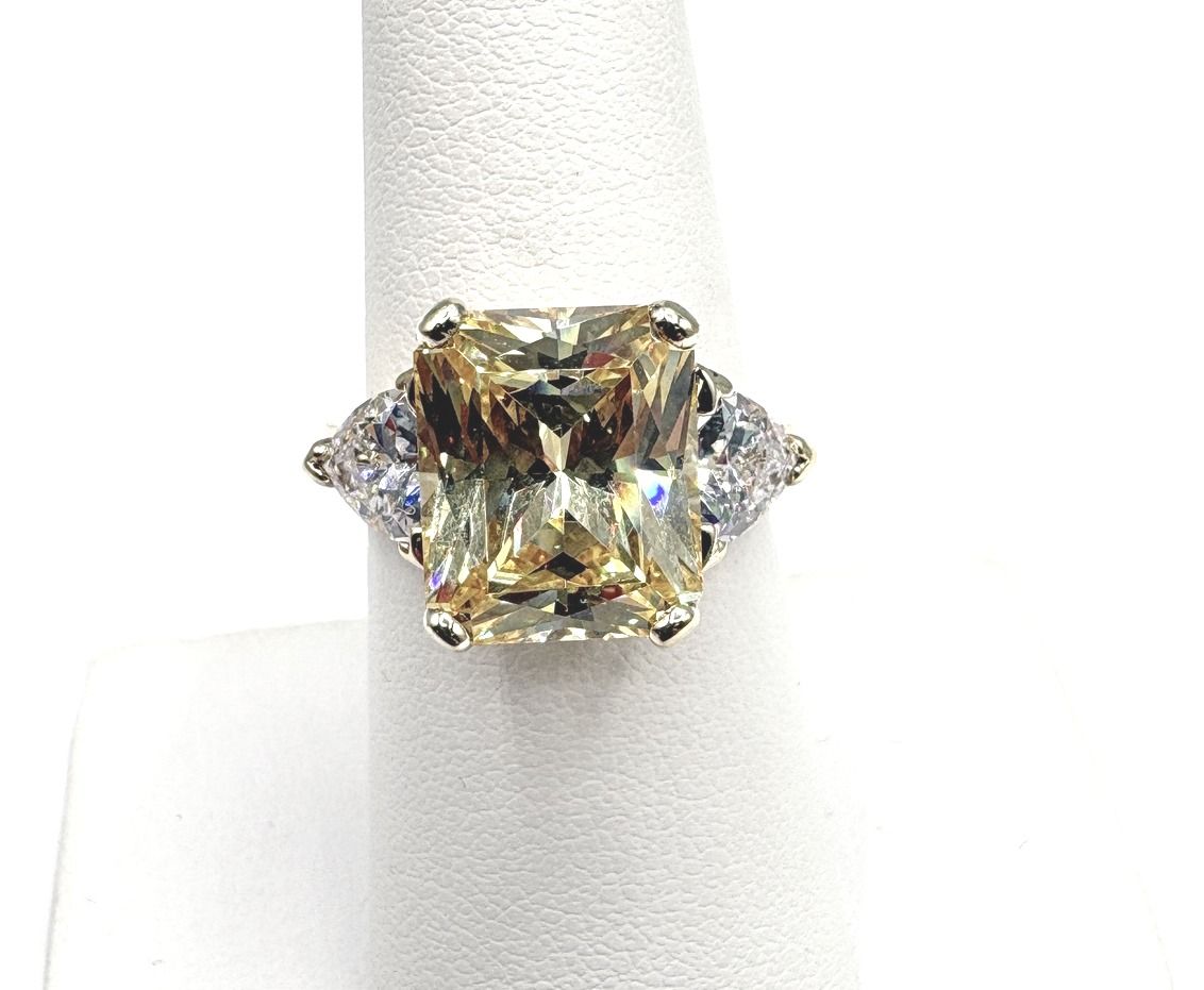 STERLING GOLD PLATED YELLOW STONE &amp; CZ RING SIZE 7
