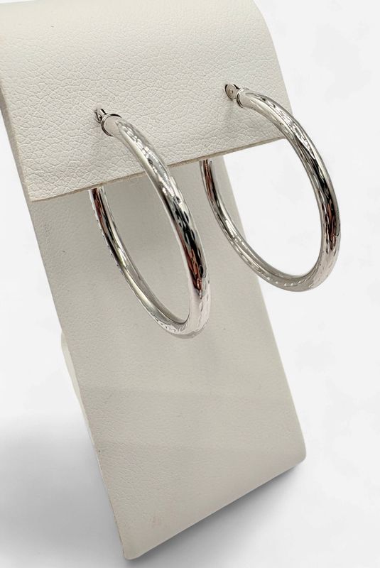 10KW DIAMOND CUT HOOP EARRING