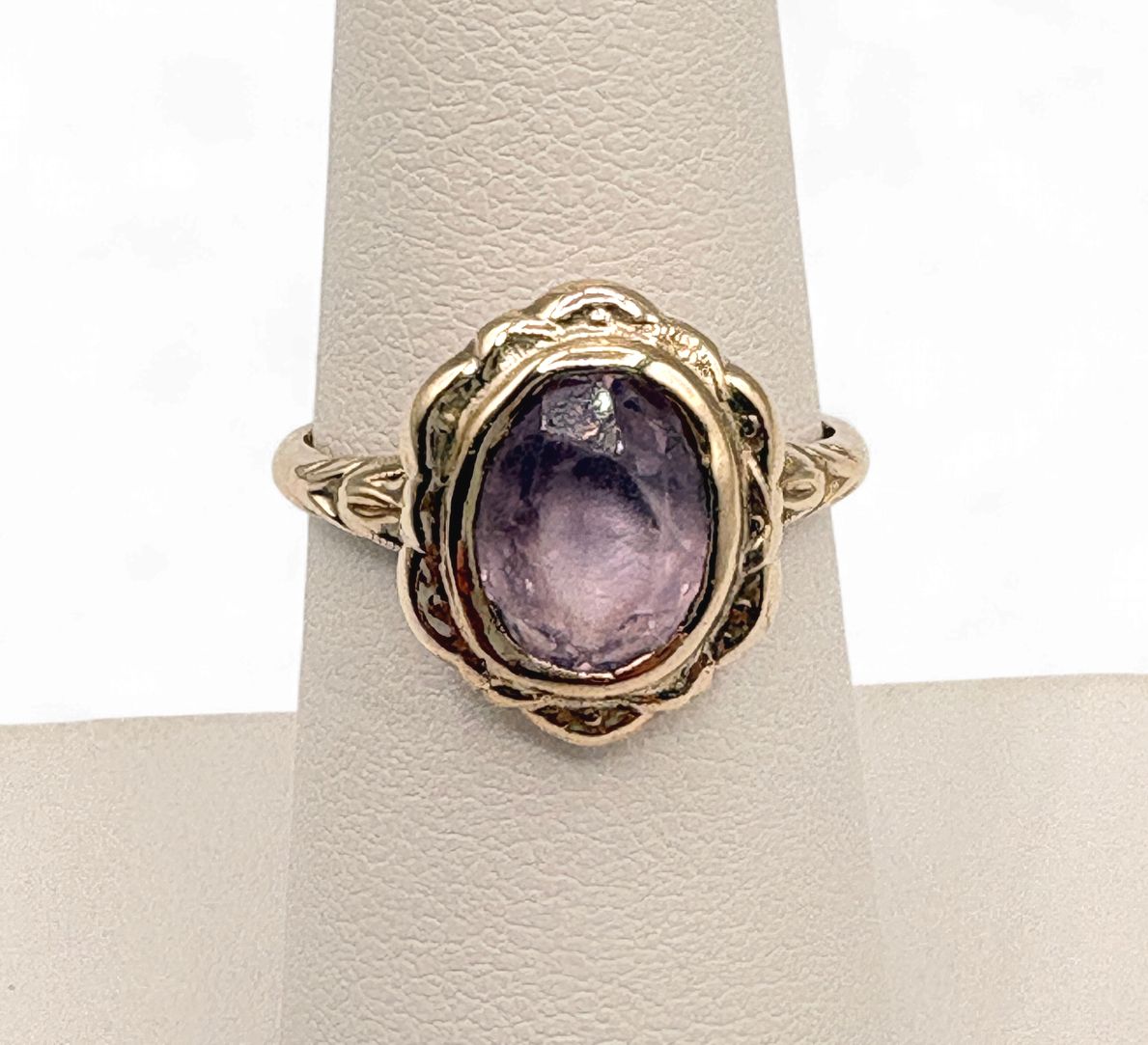 10KY VINTAGE AMETHYST RING SIZE 7