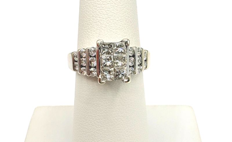 14KW APPROX 1CTW DIAMOND RING SIZE 5.5