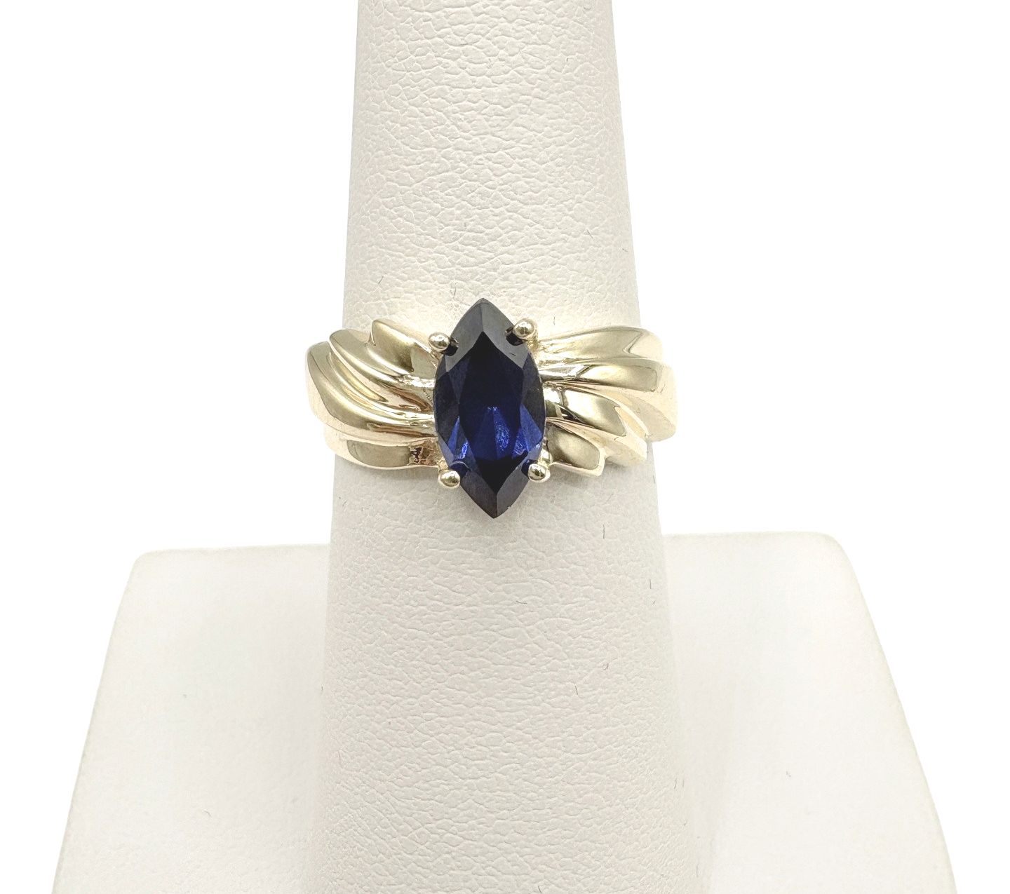 14KY CREATED MARQUIS SAPPHIRE RING SIZE 6.5