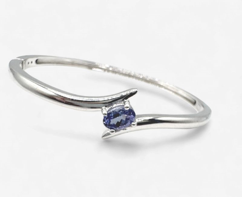 STERLING TANZANITE BANGLE BRACELET 7.5"