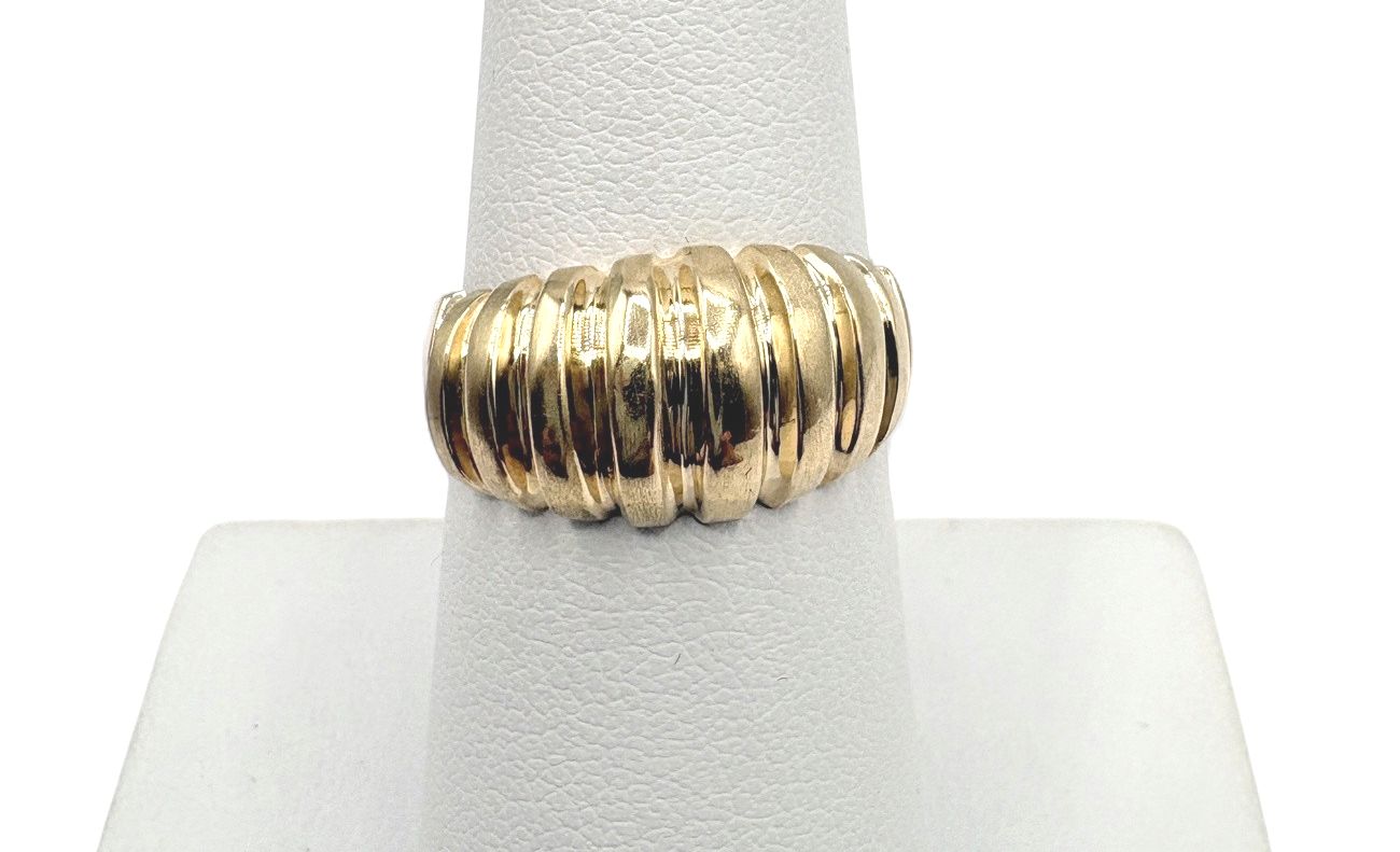 18KY SHRIMP DOME RING SIZE 7