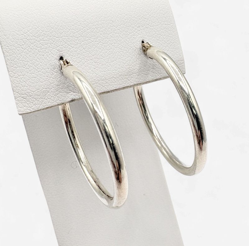 STERLING 2.5MM HOOP EARRING