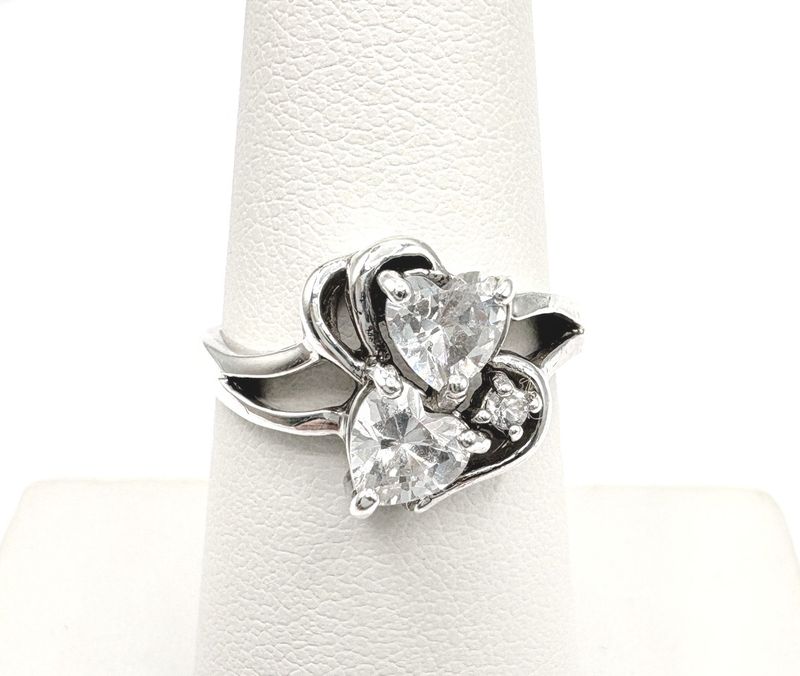 STERLING HEART CZ RING SIZE 7