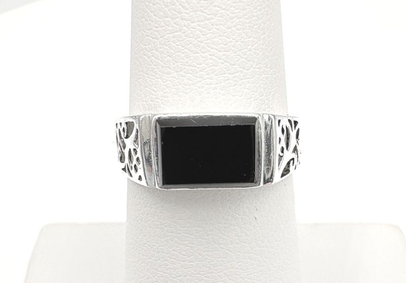 STERLING FILAGREE ONYX RING SIZE 6