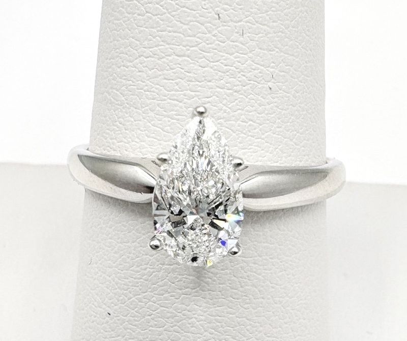 14KW LAB DIAMOND RING SIZE 9