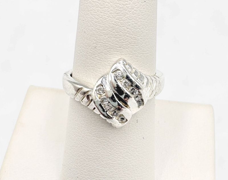 STERLING CZ DOUBLE BYPASS RING SIZE 7