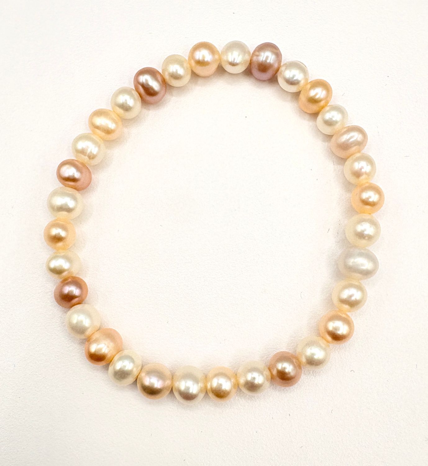 FRESH WATER PASTEL PEARL BRACELET